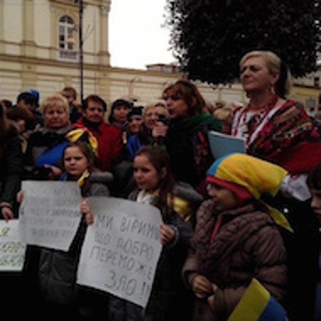Pompei. Crisi in Ucraina, manifestazione in piazza B. Longo