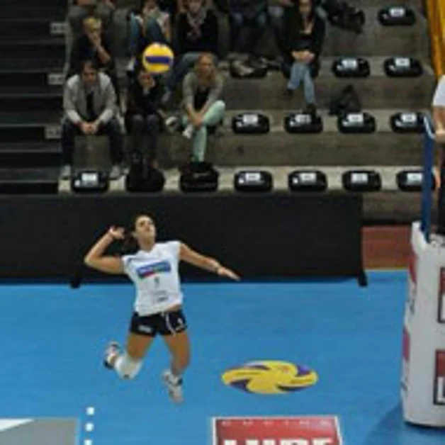 Fiamma Torrese: sfuma l´acquisto di Carlotta Romani