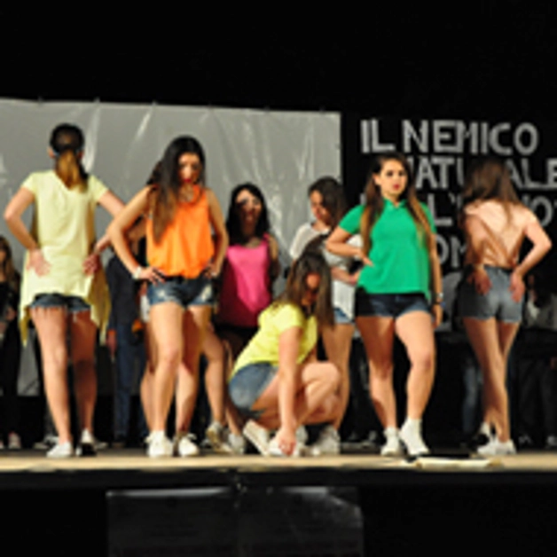 La pace come cammino: la scelta del laboratorio teatrale del Pitagora 