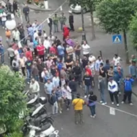 Mercato settimanale sospeso per la protesta dei venditori: «No al pomeriggio!»