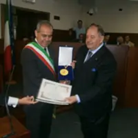 Torre del Greco. Cittadinanza onoraria al carabiniere Olivetta