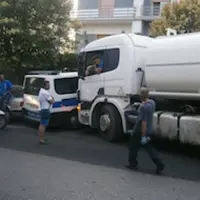 Torre del Greco. Vigili sventano grave incidente in via Marconi