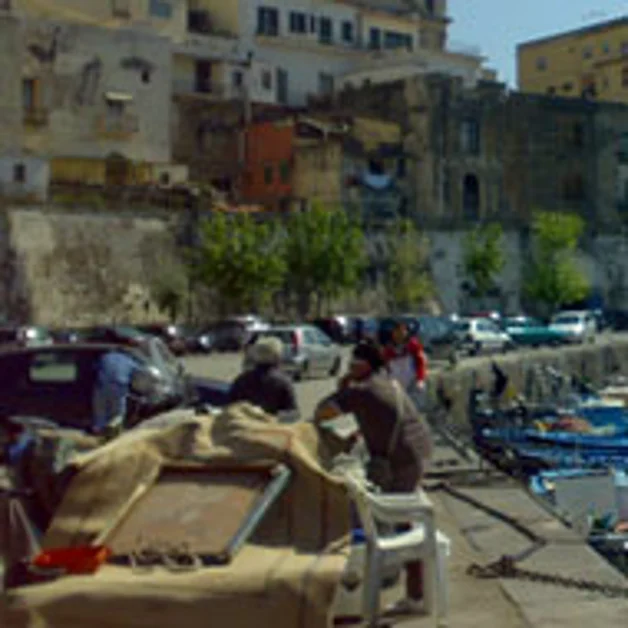 Riapre la darsena pescatori, un´area di parcheggio per oltre 200 auto