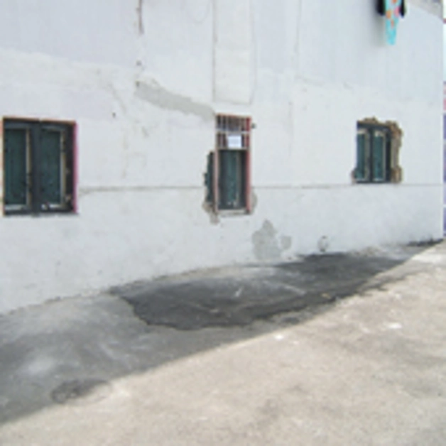 Ritornano gli abusi edilizi in piazzetta San Luigi. Denunciati i proprietari