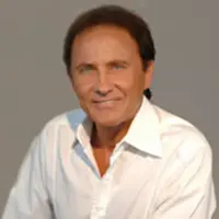 Torre del Greco. Concerto del cantante dei Pooh Facchinetti