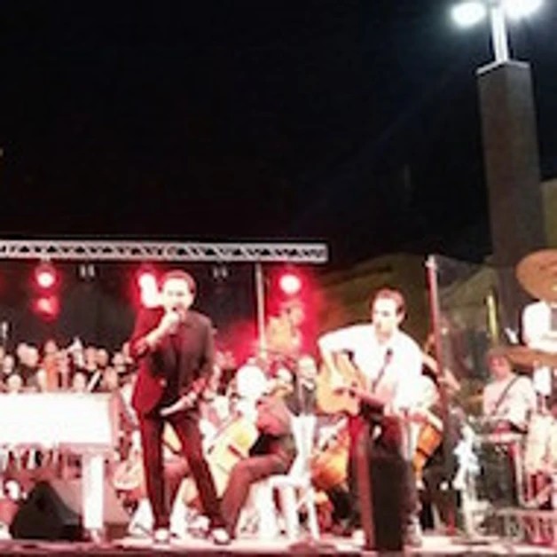 Torre del Greco. Successo per lo spettacolo di Roby Facchinetti