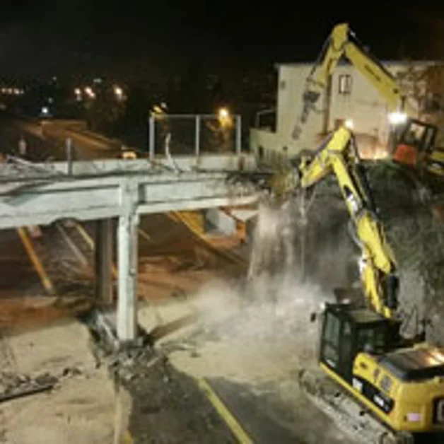 Torre del Greco. Abbattuti i ponti sull´A3