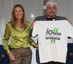 Rifiuti: per Pino Daniele arrivano biglietti "ecologici"