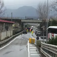 Pompei. Viabilità, disagi sul ponte di via Ripuaria: traffico rallentato
