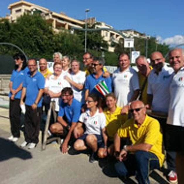 Pompei. Torneo di minigolf per sordi