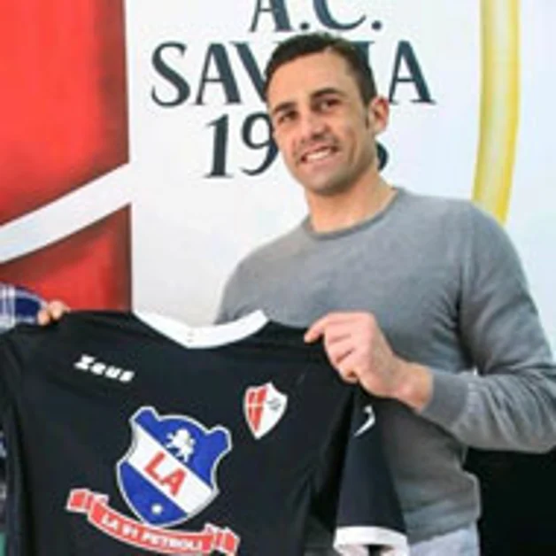 Savoia, "Antica Passione": all´asta la maglia di Gragnaniello