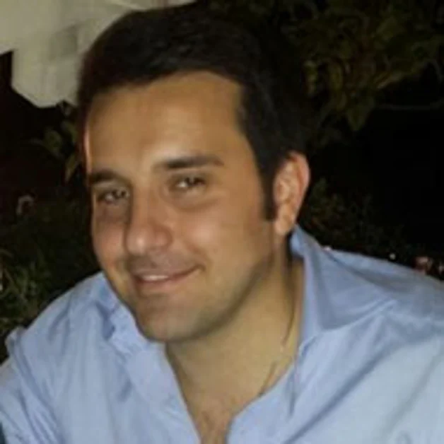 Pompei. Strisce gialle per alberghi: precisazioni di Perillo