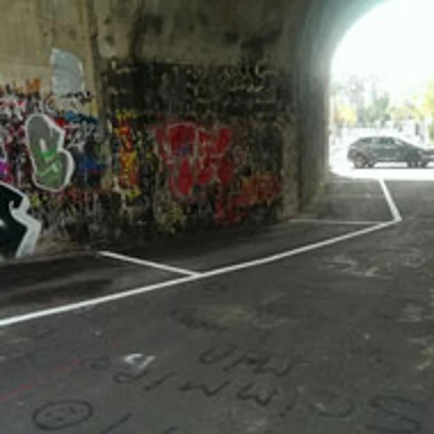 Torre del Greco. Sosta vetture, stalli gratuiti in via Marconi