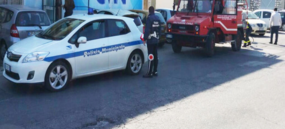 Scarichi abusivi a mare, operazione dei vigili. Coinvolti due fabbricati