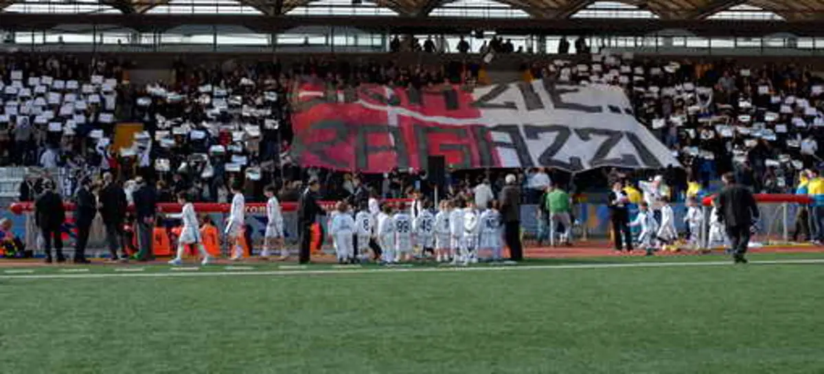 Savoia, la squadra rifiuta di allenarsi dopo incontro con Piantoni