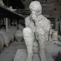 Pompei. Il restauro dei calchi degli Scavi