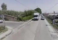 Pompei. Vegetazione prende fuoco in via Ripuaria