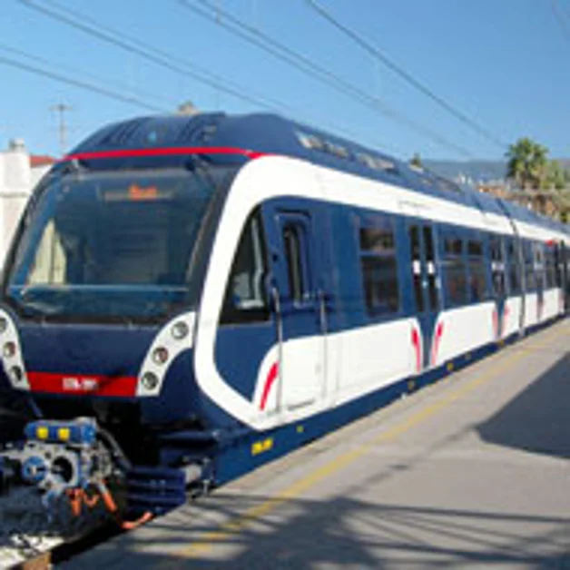 Campania Express, il treno per i turisti da Napoli a Sorrento