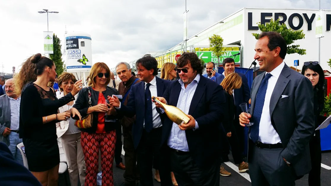 Inaugurato il Maximall Oplonti di Torre Annunziata. Starita: «Così si rilancia l'occupazione»