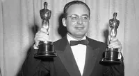 Dino De Laurentiis, da ragazzo ribelle a grande produttore cinematografico