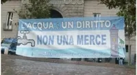 Napoli - Acqua bene comune, manifestazione in piazza Municipio
