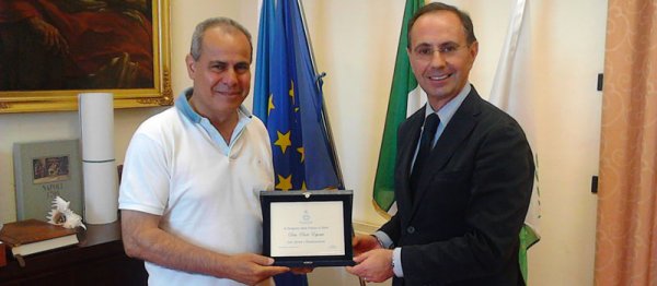 Torre del greco polizia, il dirigente esposito saluta. trasferito ... Questura di polizia
