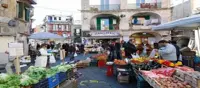 Napoli - Riconsegnato alla città il mercatino di Scampia
