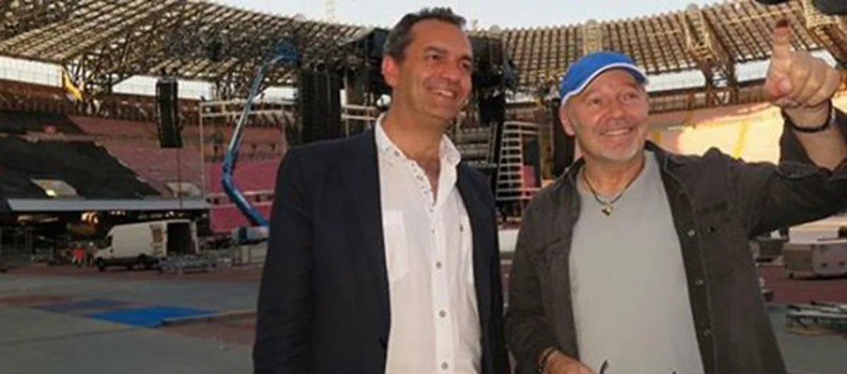 Napoli - Concerto di Vasco Rossi, de Magistris saluta il rocker