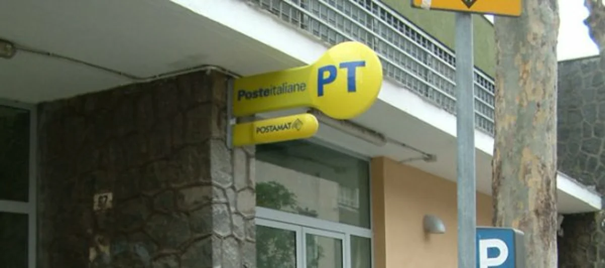 Portici - Riapre l'ufficio postale in via Gianturco