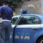 Marcianise (CE) - Droga in un tubo della parete del balcone, arrestato pregiudicato