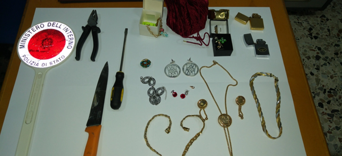 Pompei - Arrestato dalla Polizia dopo un furto in un appartamento