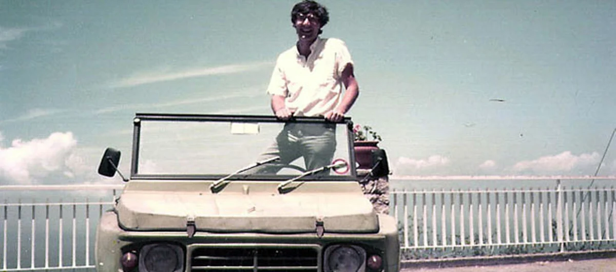 Torre Annunziata - La Mehari verde di Giancarlo Siani in giro per la città