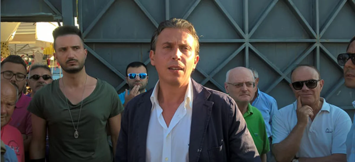 Torre Annunziata - Op Savoia, Todisco annuncia: «Resto solo io come presidente»