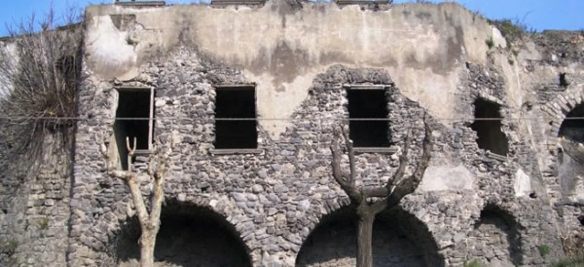 Torre Annunziata - Villa del Parnaso, riqualificazione ultimata entro gennaio 2016