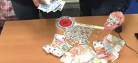 Napoli - Spaccio a Scampia, tre arresti. Trovate 176 dosi di cocaina