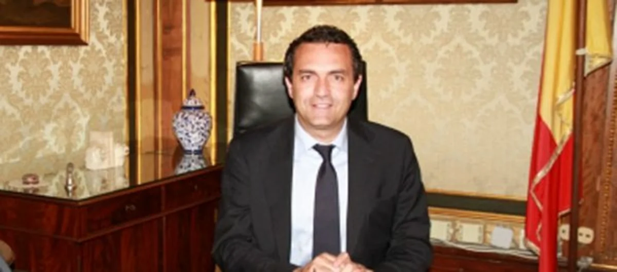 Napoli - Nuove giostre per bambini in piazza Nazionale con soldi confiscati ai parcheggiatori abusivi