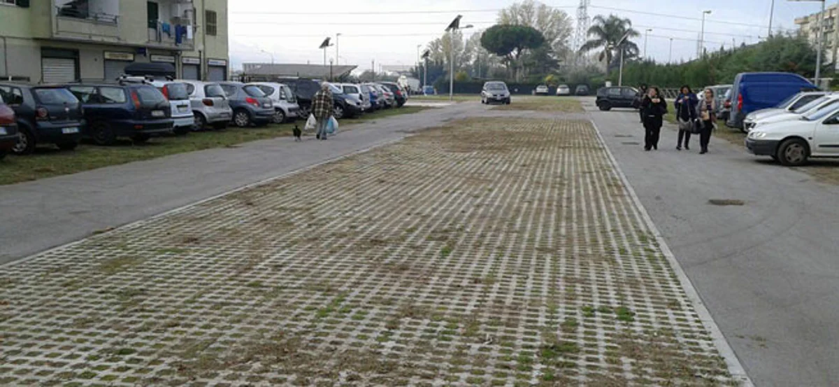 Pompei - Mercato in via Aldo Moro, nuova area di parcheggio istituita dal Comune