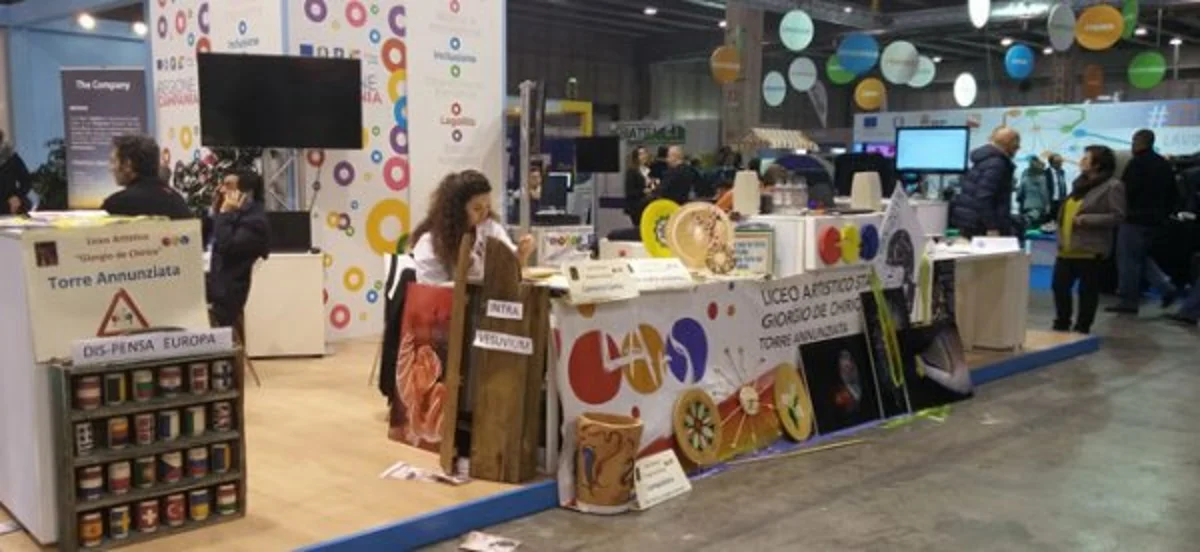 Torre Annunziata - Il Liceo "de Chirico" al Job & Orienta di Verona