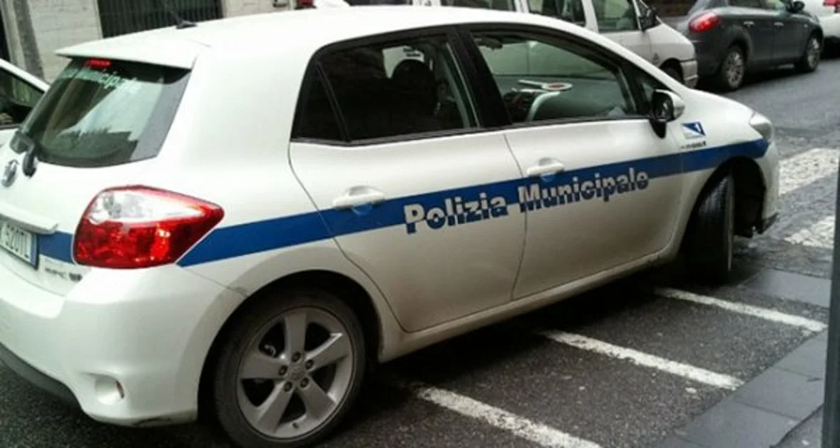 Napoli - Misure anti smog: blocco del traffico e limitazioni ai riscaldamenti domestici