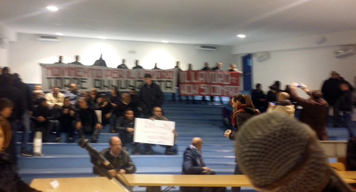 Torre Annunziata - Sviluppo e lavoro: consiglio comunale straordinario sulla grave crisi occupazionale