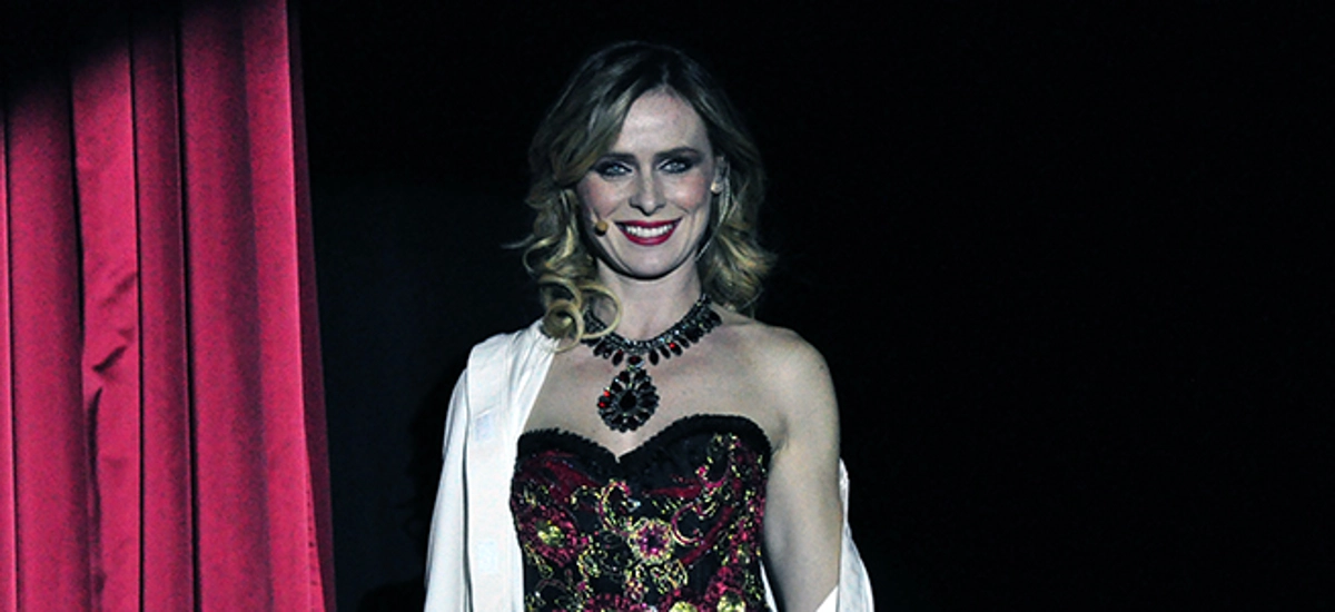 Torre Annunziata - Serena Autieri, eccellente one women show al Politeama