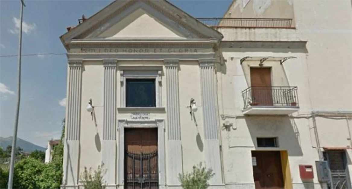 Torre Annunziata - Cinque suore rinnovano i voti alla chiesa di San Giuseppe