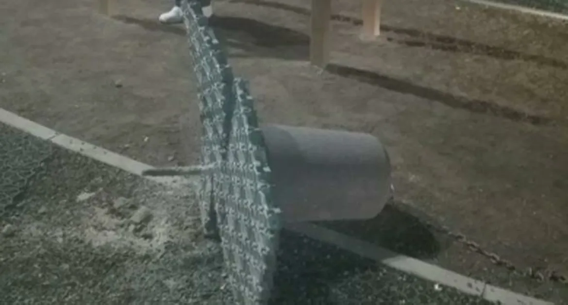 Torre del Greco - Raid sulla passeggiata Porto-Scala, vandali in azione