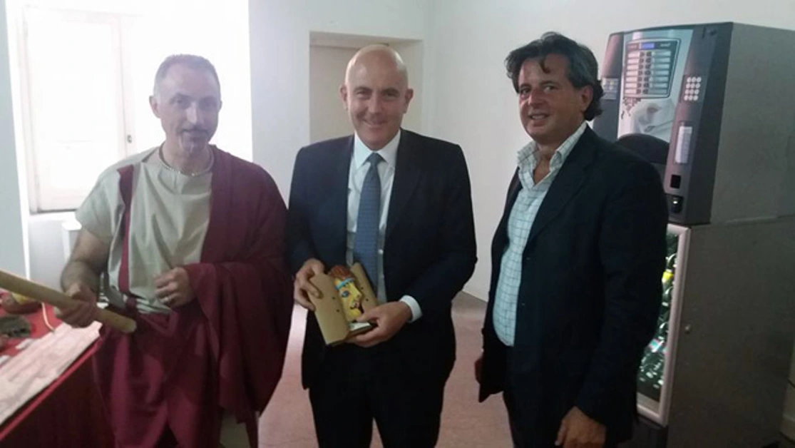 Torre Annunziata - Il sottosegretario Alfano alla Mostra di Oplonti e al raduno dell'ACR