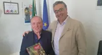 Boscoreale - "La rosa antica di Pompei", donate copie del volume alla Biblioteca comunale