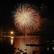 Fuochi pirotecnici stasera alle 22,30 all´arenile pubblico