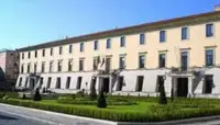 Caserta - Sindaco lavora di notte, lasciato al buio