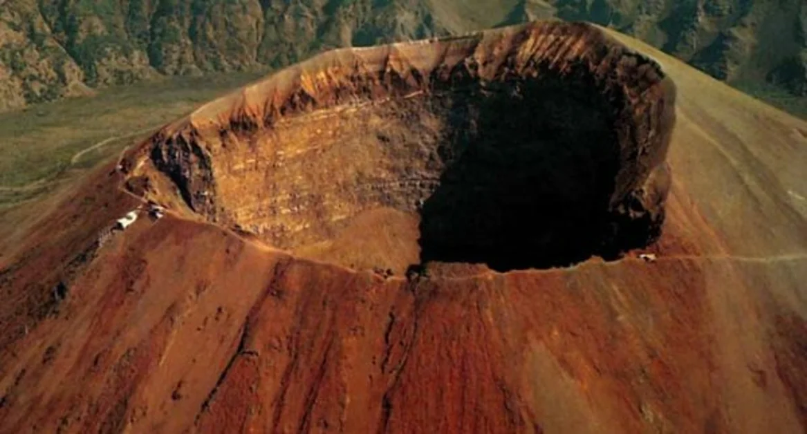 Terremoto, raccolti oltre 20 mila euro grazie ai visitatori del Gran Cono del Vesuvio