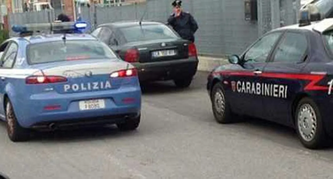 Torre Annunziata - Rubano barre di rame all'interno della Novartis, arrestati due rumeni