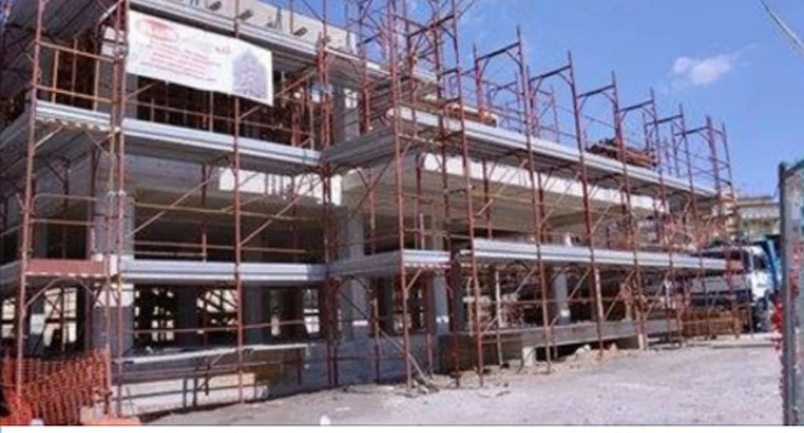 Ercolano - Caserma dei Carabinieri in corso Resina, ripresi i lavori